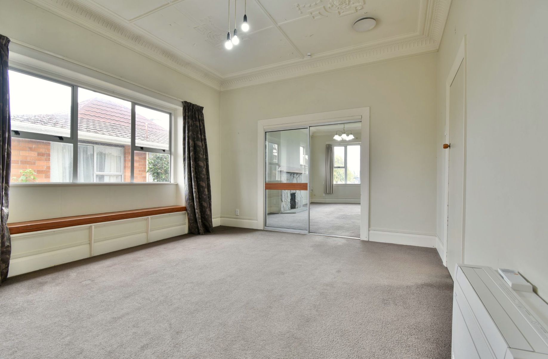 64 Hargest Crescent, Saint Kilda