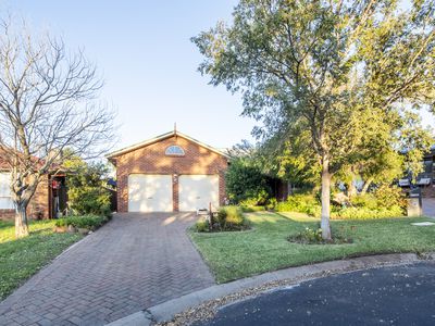 16 Ingrid Place, Dubbo
