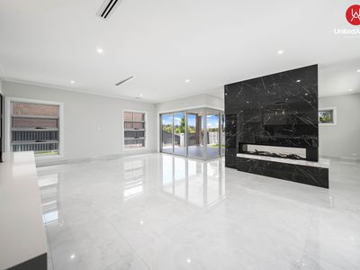 28 Cortina Avenue, Austral