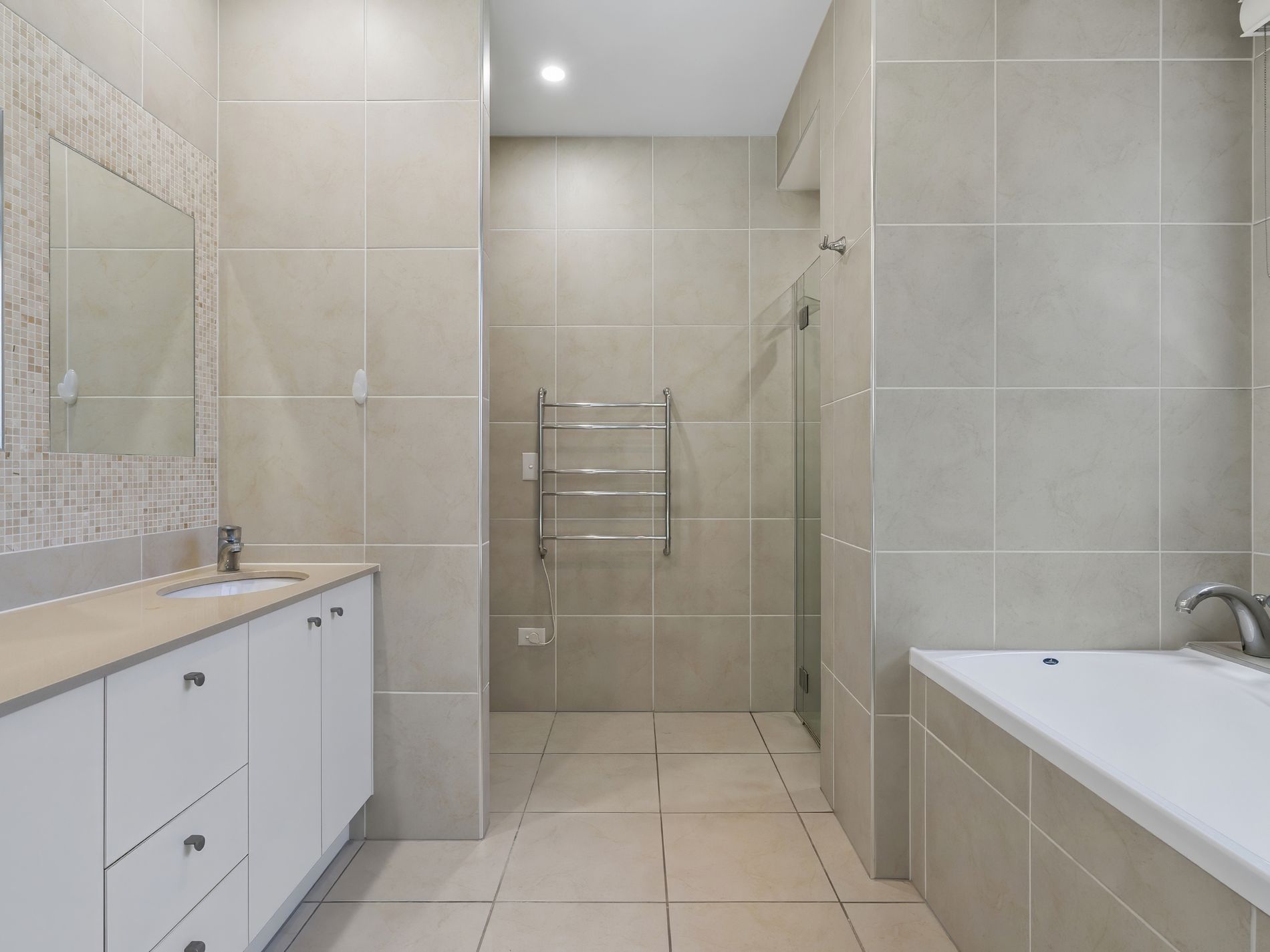 28 Selkirk Way, Peregian Springs