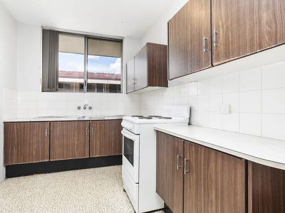 2 / 35 York Street, Coorparoo