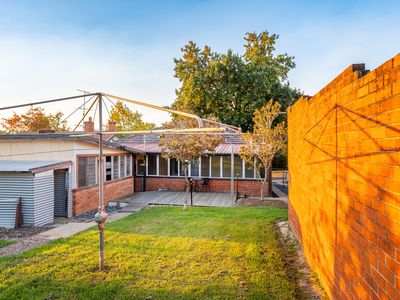 369 KENILWORTH STREET, East Albury