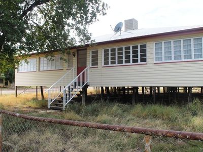 122 Wren Street, Longreach