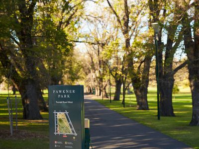 1005 / 480 St Kilda Road, Melbourne