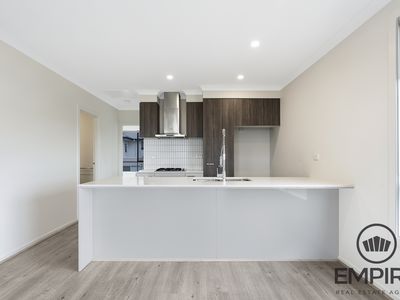 1 Gudali Walk, Clyde North