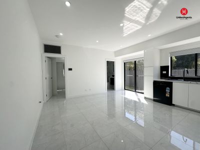 18a Romana Square, Prestons