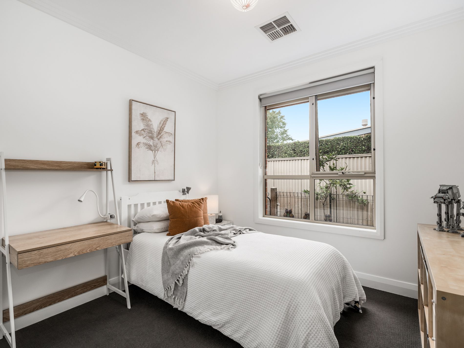 17 Maude Street, Glandore