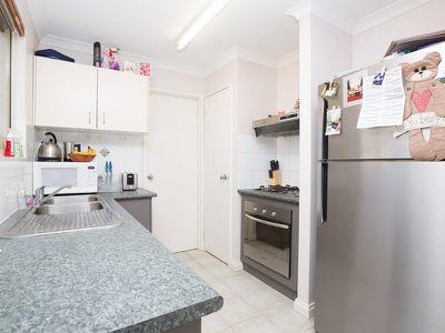 8 / 4 Reynolds Place, South Hedland