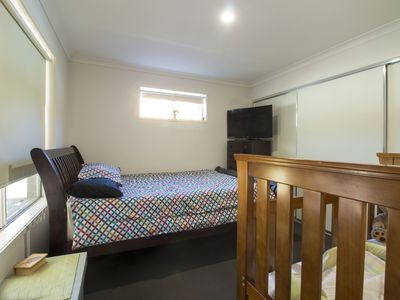 5 Myrtle Street, West Albury