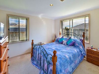 12 The Cascades, Mount Annan