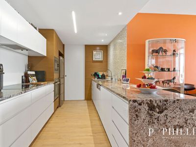 6502 / 6 Marina Promenade, Paradise Point