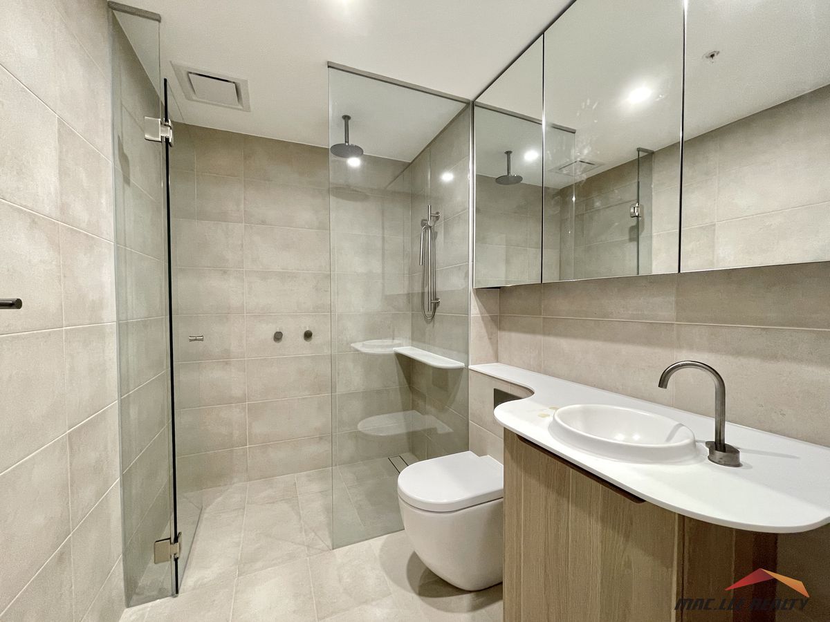 B1011 / 82 Waterloo Road, Macqua...