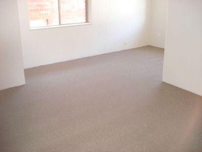 7 / 5 Colin Street, Lakemba