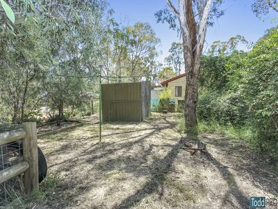 32 Scullys Lane, Heathcote