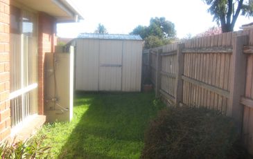 1 / 20 Bluegum Court, Narre Warren