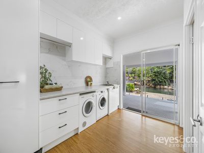 9 Hoya Court, Annandale