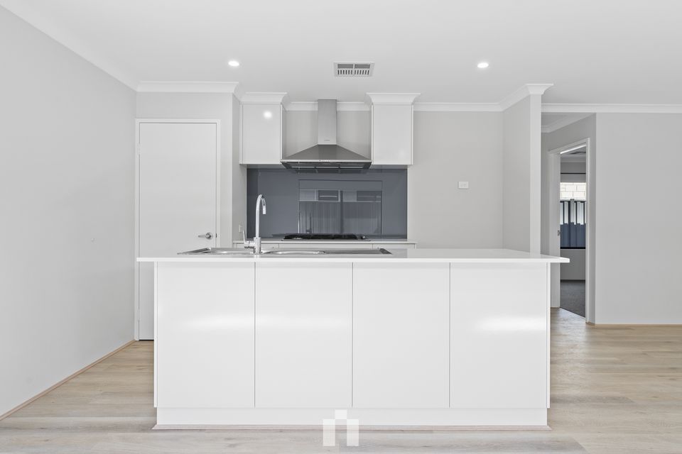 30 FURLING GROVE, Baldivis