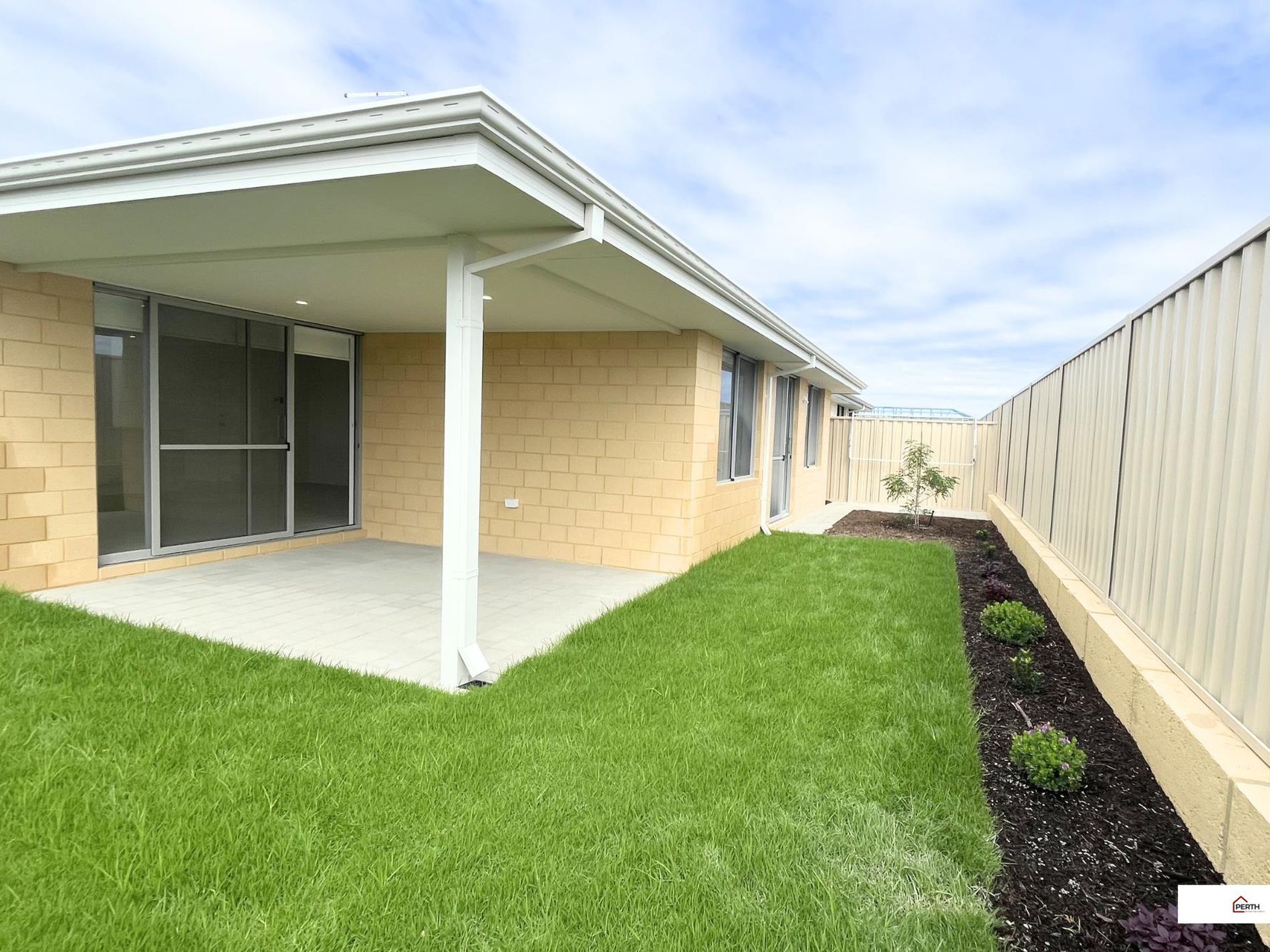 8 Cordelia Street, Eglinton