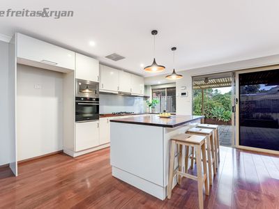 4 Gwalia Place, Bibra Lake