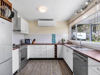 6 Edwin Avenue, Lake Conjola