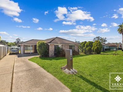 93 Colebee Crescent, Hassall Grove