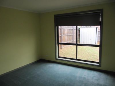 2 / 42 Woodville Park Drive, Hoppers Crossing