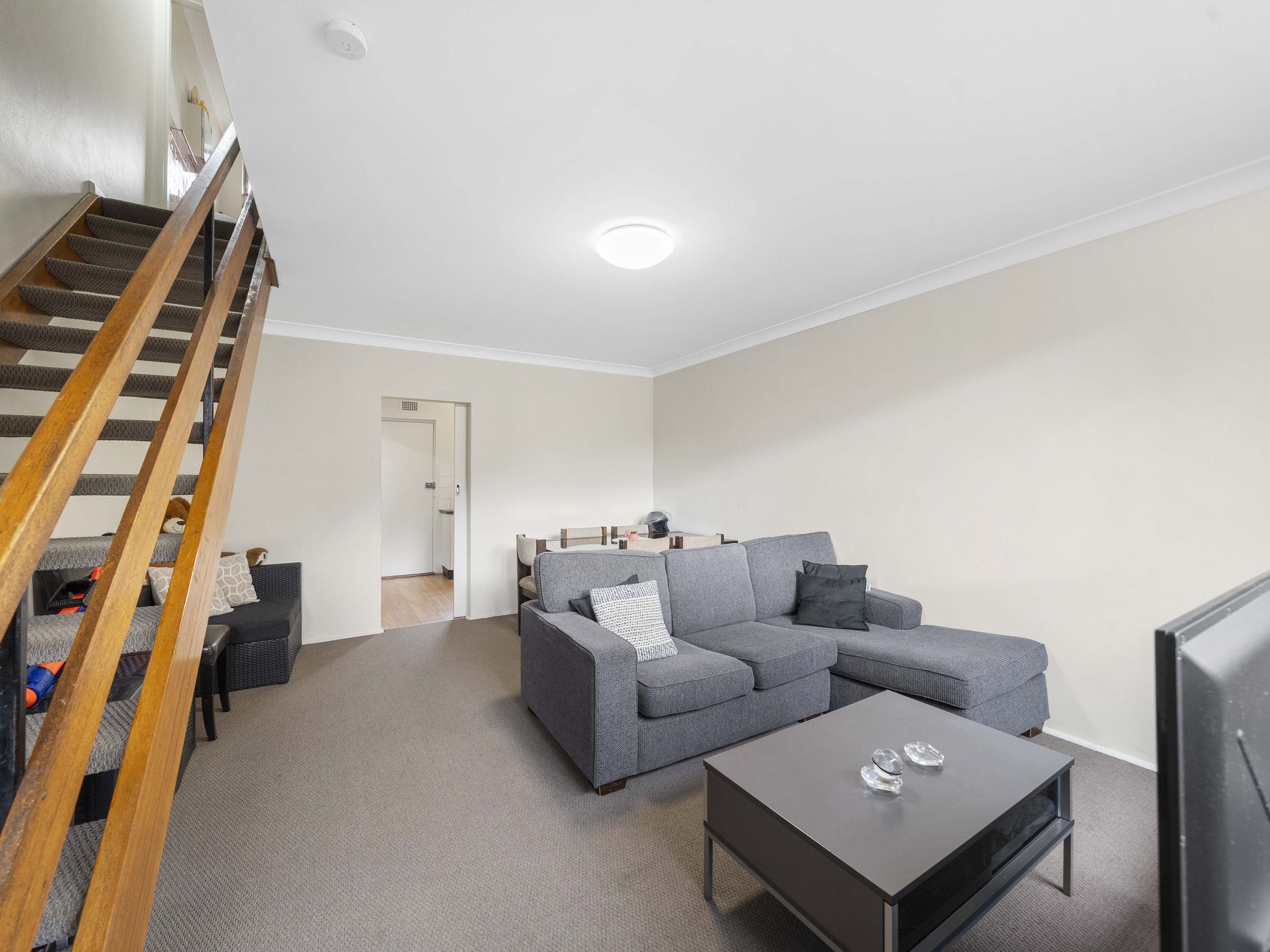 16 Renown Avenue, Wiley Park