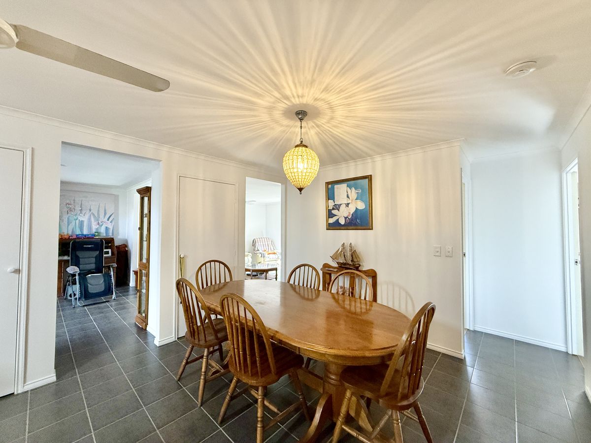 24 South Street, Urangan