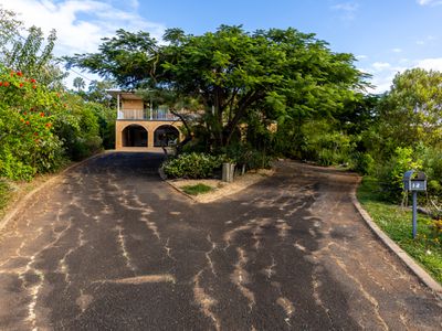 13 Meghan Crescent, Qunaba