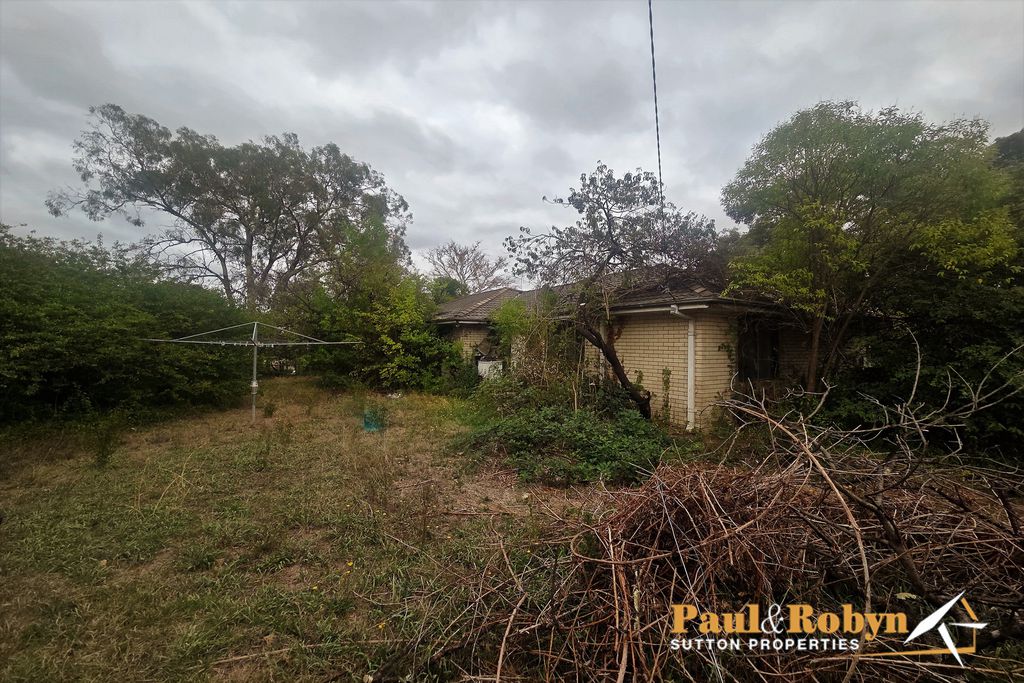 2 Bokhara Circuit, Kaleen