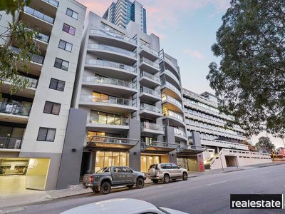 13  /  11 Bennett Street, East Perth