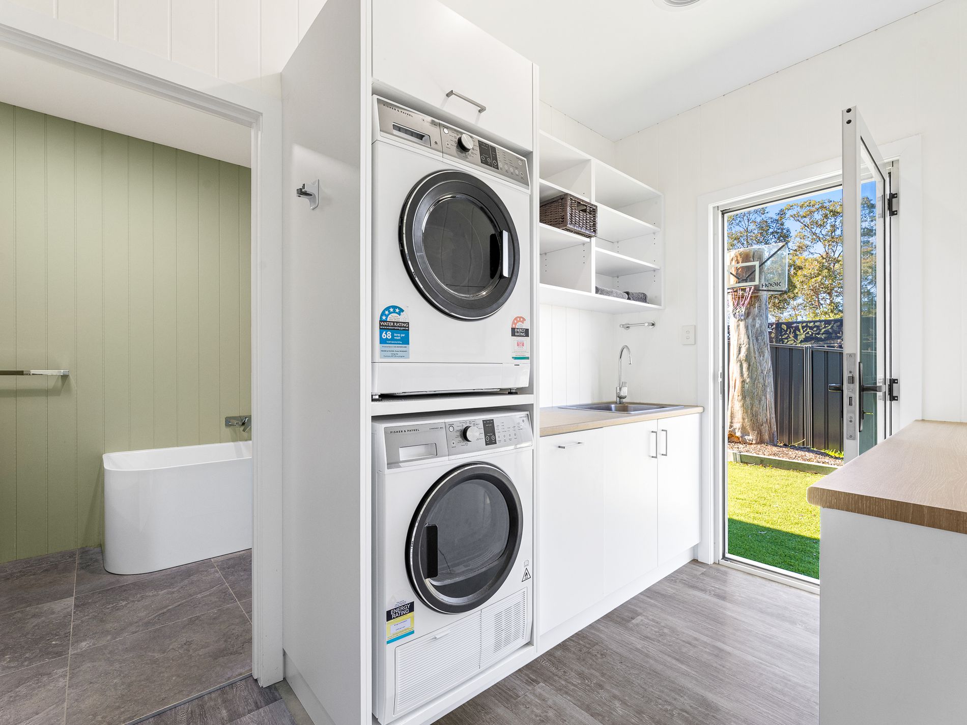 21B Currawong Crescent, Malua Bay