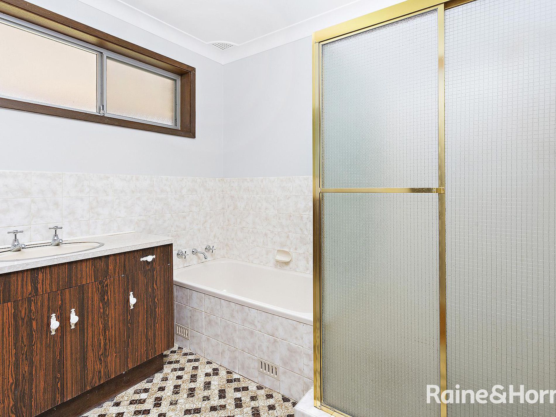 28 Burke Road, Dapto