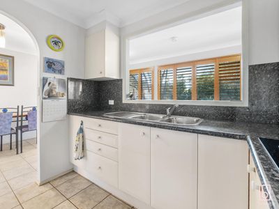 9 Gwenneth Close, Kanwal