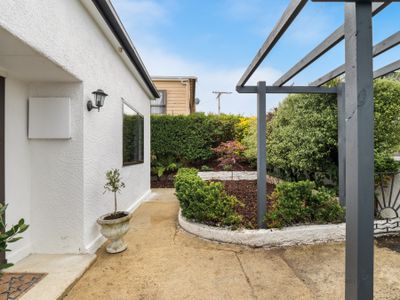 22 Cochrane Street, Mornington