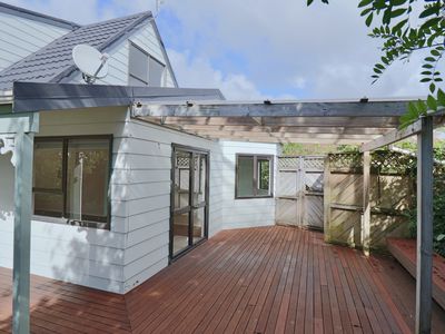 1 / 5 Rosca lane, Sunnyhills