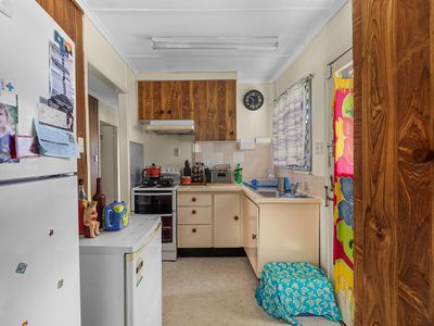 67 North Station Road, North Booval
