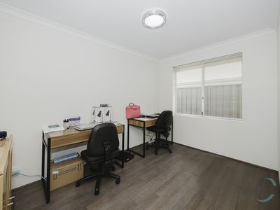 68 Leschenault Loop, Banksia Grove