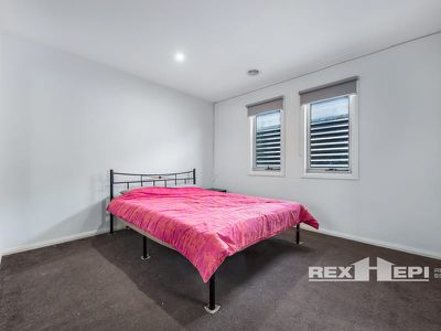 1 Sunshine Court, Hampton Park