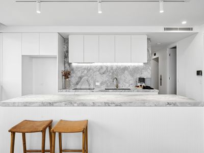 701 / 16 Musgrave Street, Coolangatta