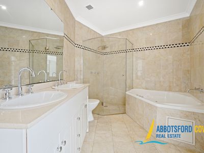 9 / 2 Harbourview Crescent, Abbotsford
