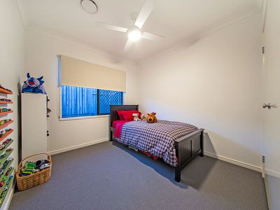 7 Brushbox Pl, Wakerley