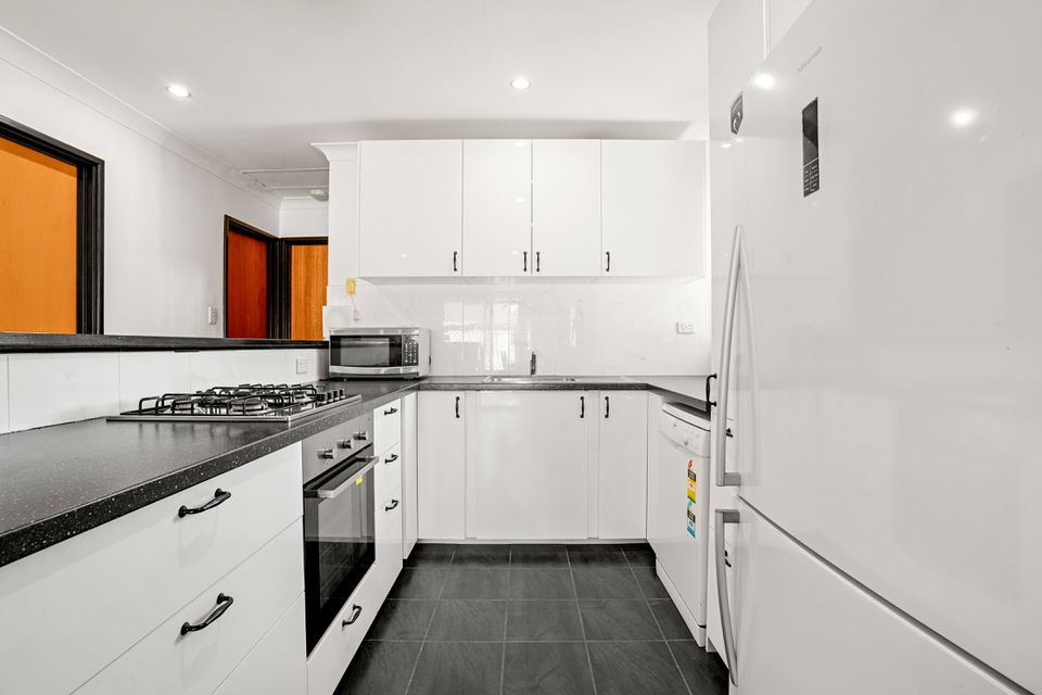 6 Breaden Drive, Cooloongup