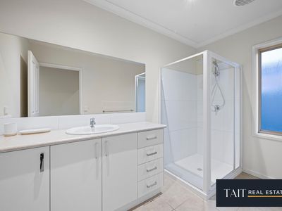 31 Logan Drive, Wangaratta