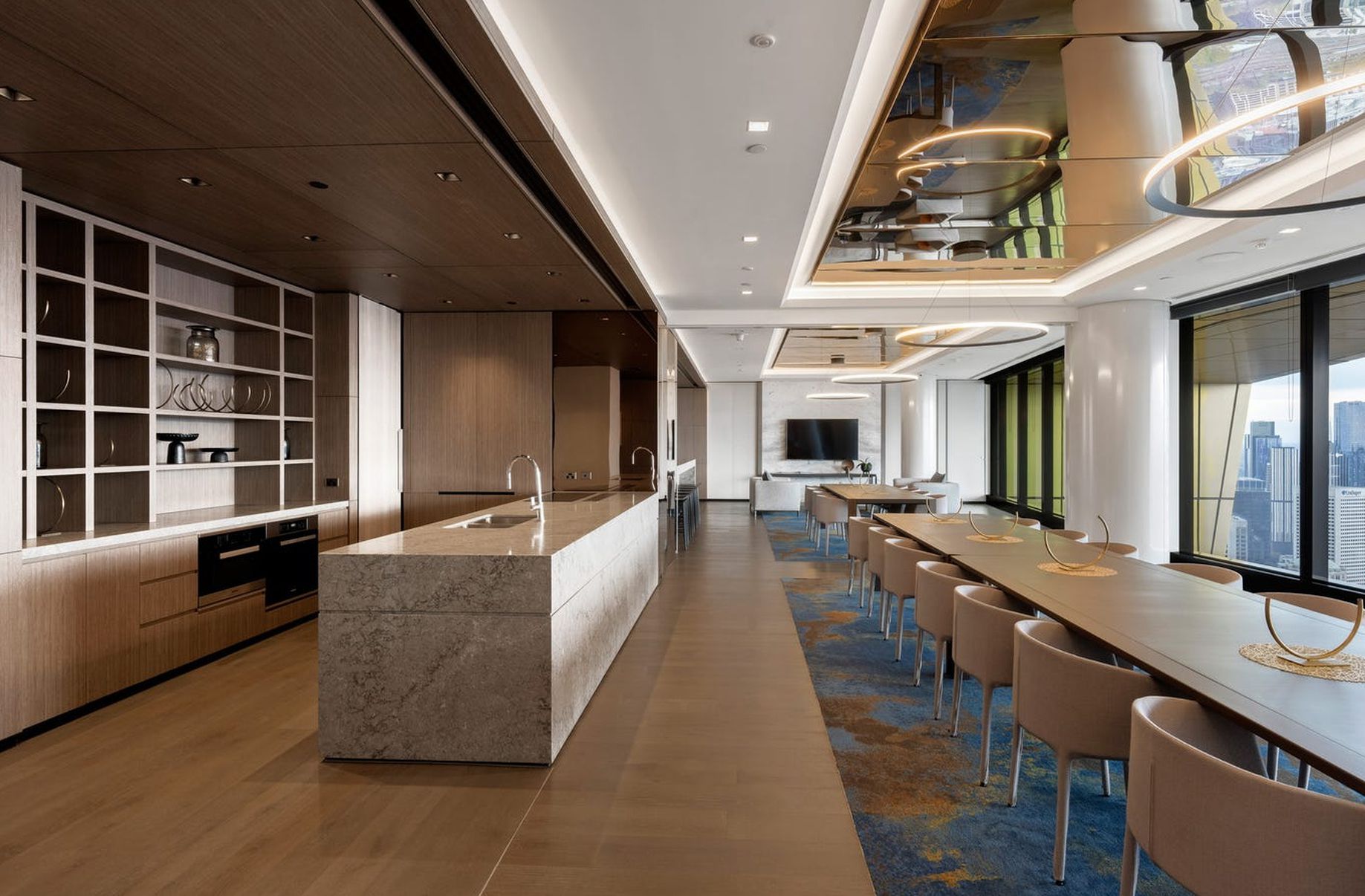 9701 / 70 Southbank Boulevard, Southbank