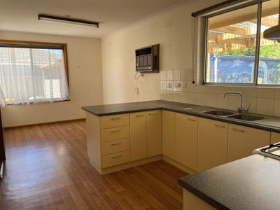 20 William Street, Leopold