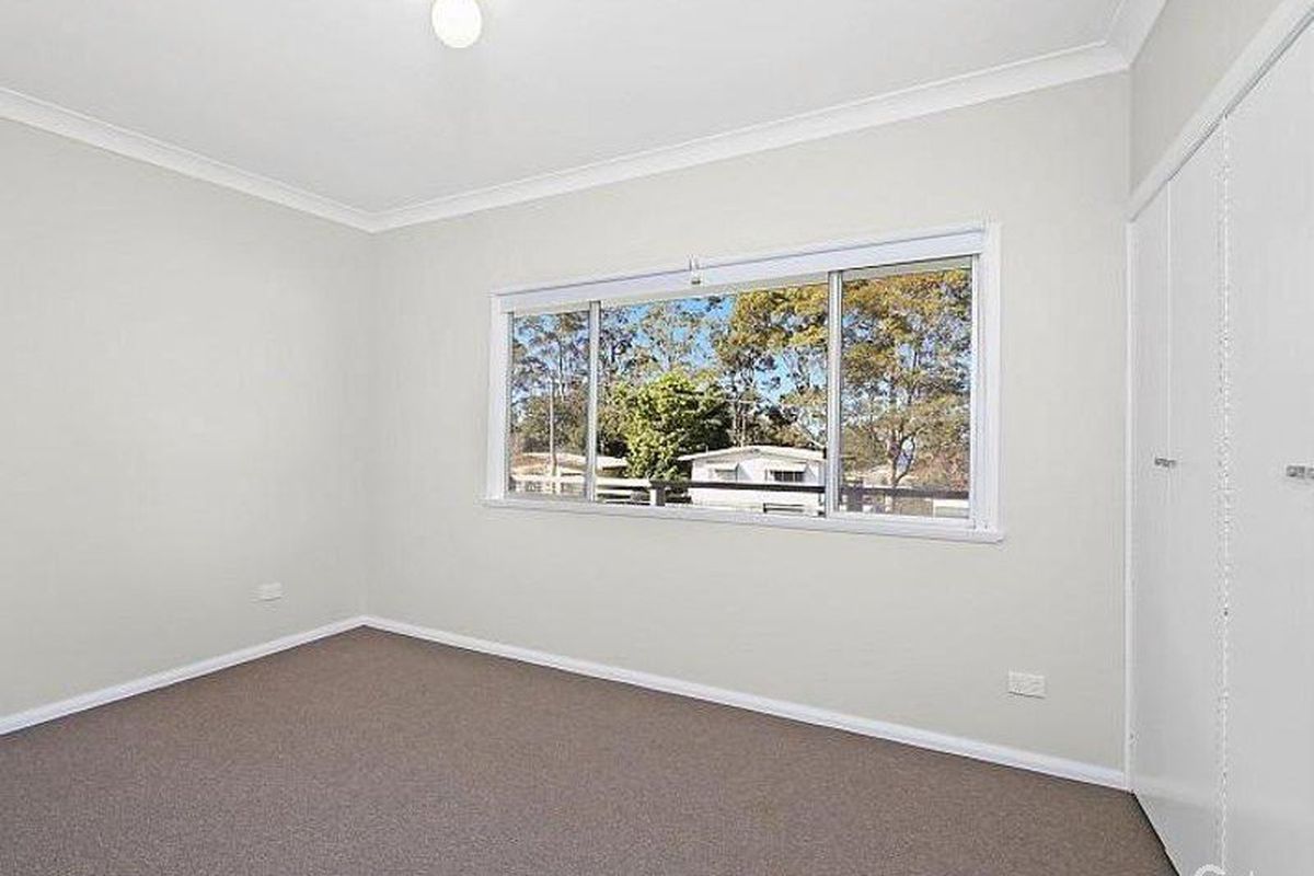 2 Grevillea Crescent, Berkeley Vale