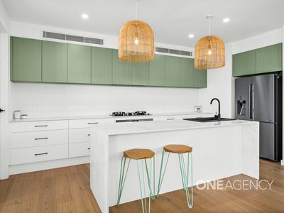 5 Beauty Street, Calderwood
