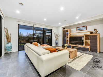 12 Guernsey Street, Clyde North