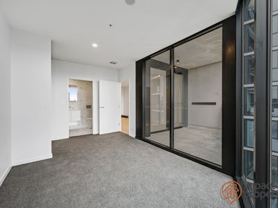 802 / 1 Brewer Street, Phillip